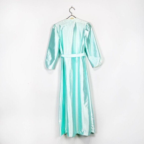 Vintage Lorraine green satin dressing gown robe embroidered flower 80s 90s Small - Picture 3 of 8